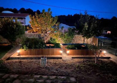 trabajo iluminación exterior jardín en Ourense y Galicia